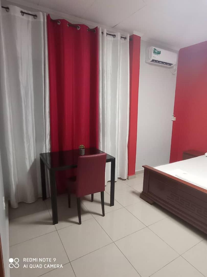 Hotel Appart B4U - Etoudi Yaoundé Exterior foto