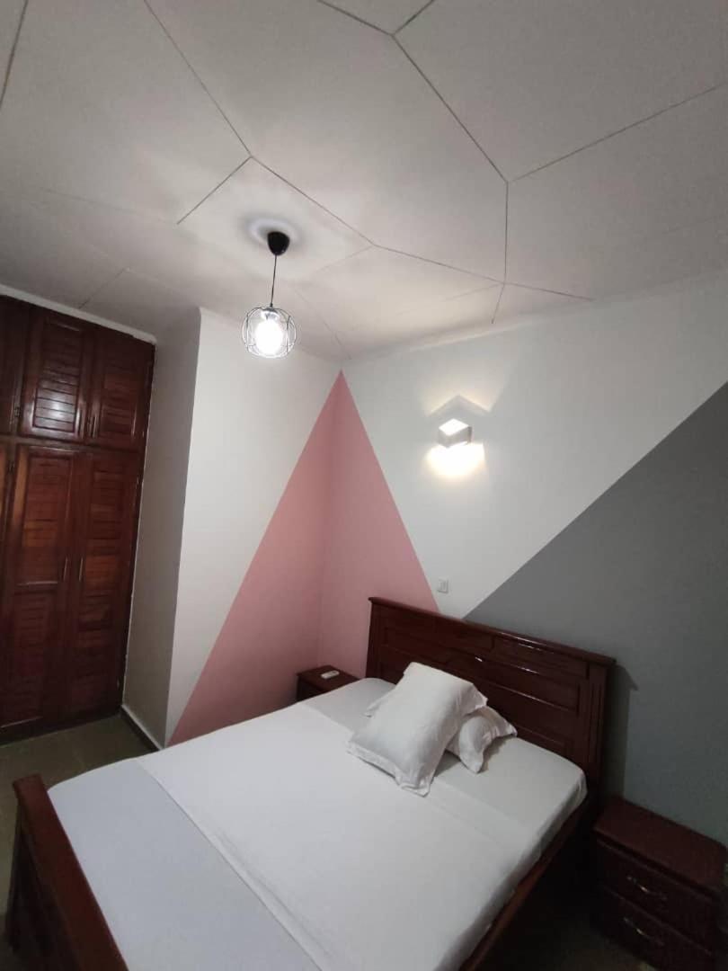 Hotel Appart B4U - Etoudi Yaoundé Exterior foto