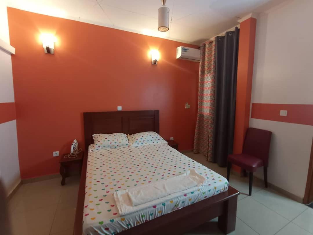 Hotel Appart B4U - Etoudi Yaoundé Exterior foto
