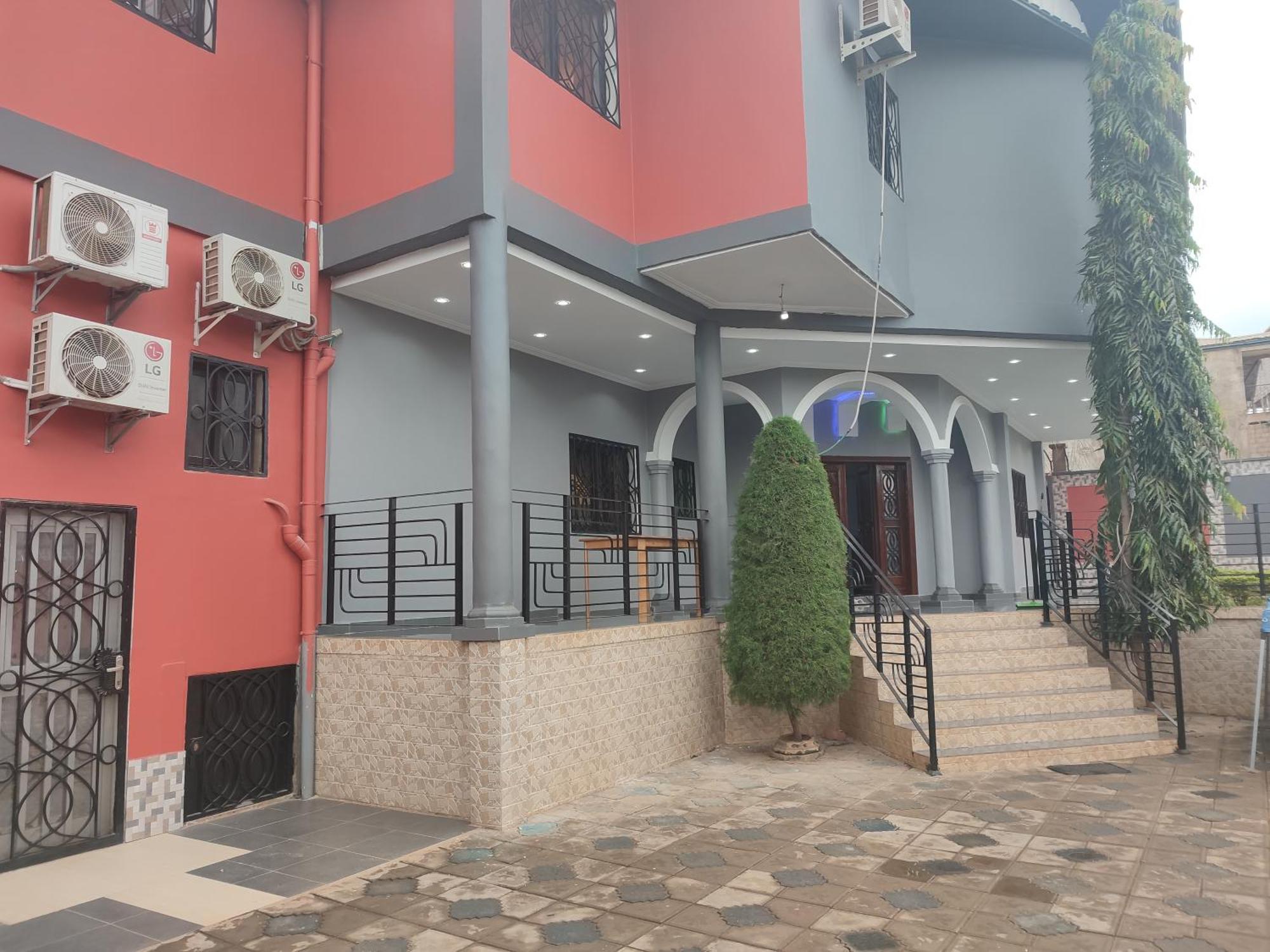 Hotel Appart B4U - Etoudi Yaoundé Exterior foto