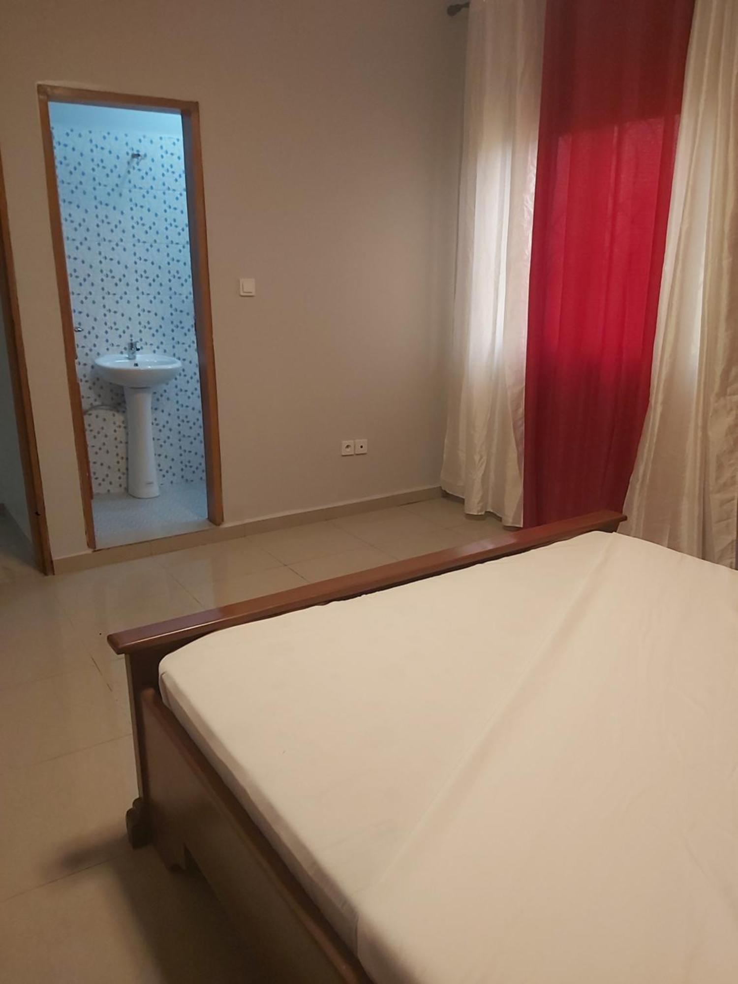 Hotel Appart B4U - Etoudi Yaoundé Exterior foto